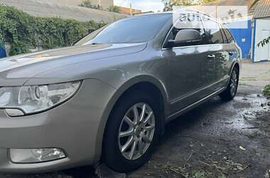 Універсал Skoda Superb 2010 в Миколаєві