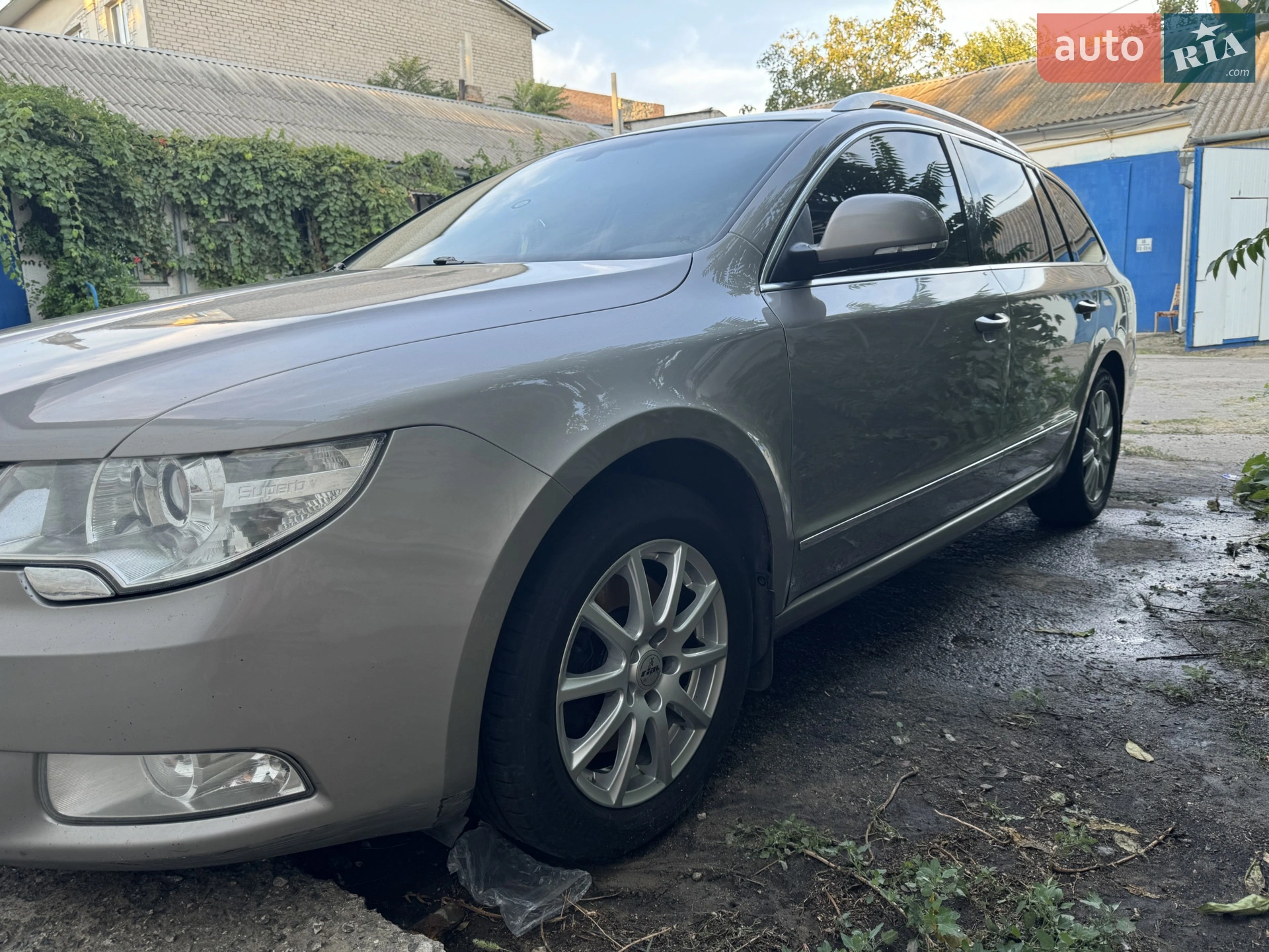 2010 Skoda Superb - фото 1