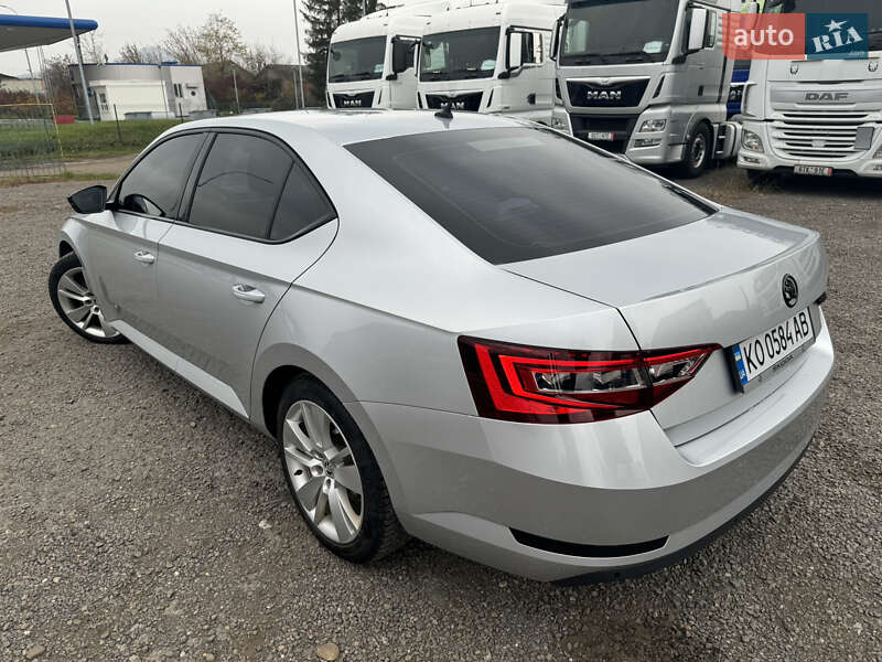 Лифтбек Skoda Superb 2017 в Хусте