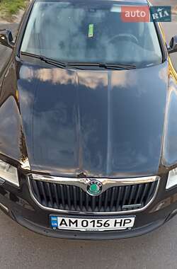 Универсал Skoda Superb 2011 в Звягеле