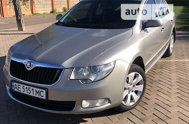 Ліфтбек Skoda Superb 2012 в Кривому Розі