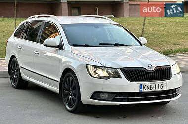 Універсал Skoda Superb 2014 в Тернополі