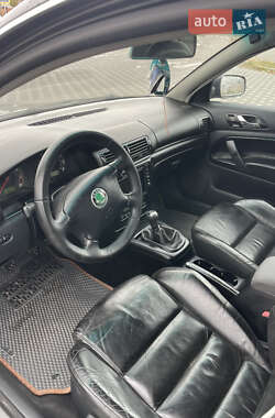 Лифтбек Skoda Superb 2003 в Полтаве