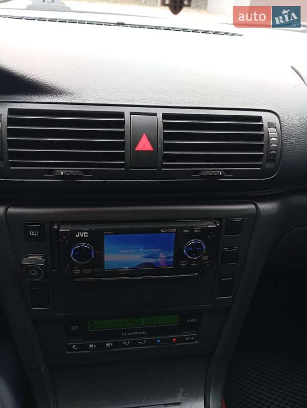 Лифтбек Skoda Superb 2006 в Днепре