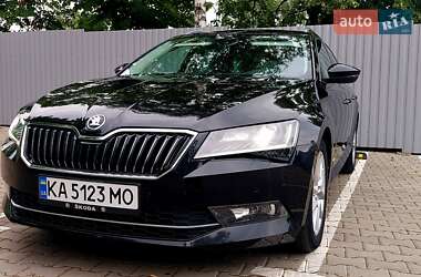 Універсал Skoda Superb 2019 в Києві