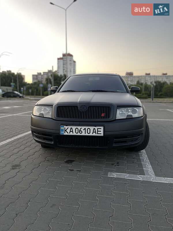 Лифтбек Skoda Superb 2005 в Киеве