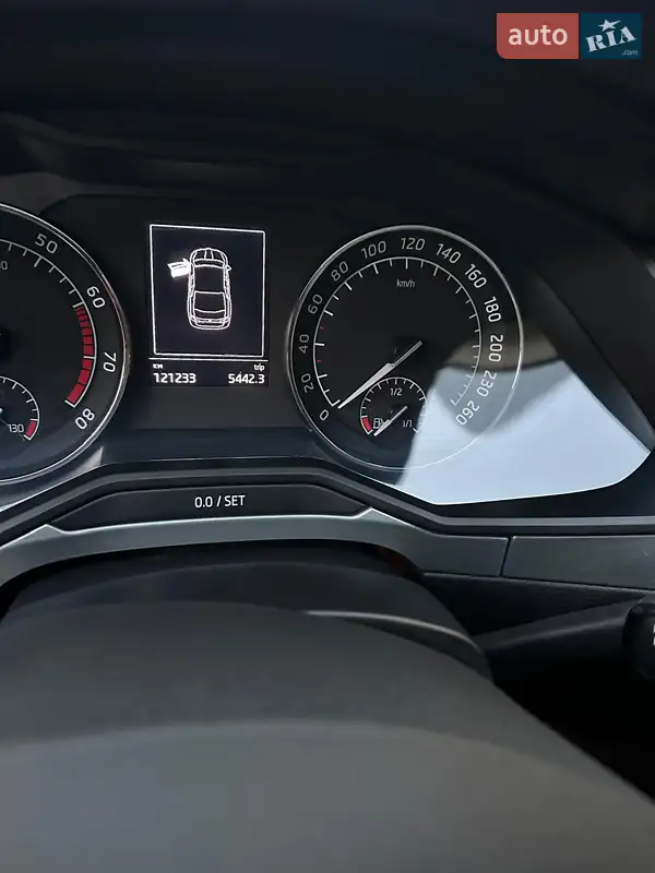 Skoda Superb 2018 VIN TMBAL4NP7JB300388 фото оголошення 8 з 43