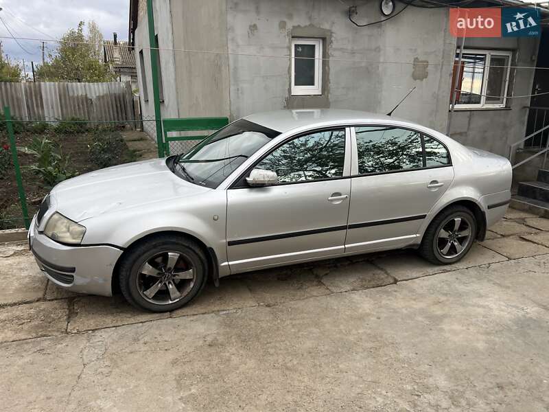 Ліфтбек Skoda Superb 2005 в Вітовському районі