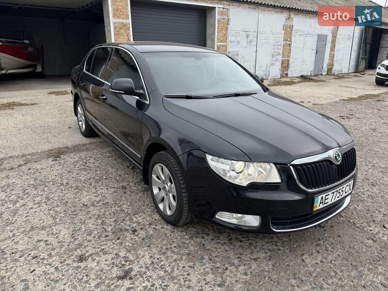 Лифтбек Skoda Superb 2009 в Днепре