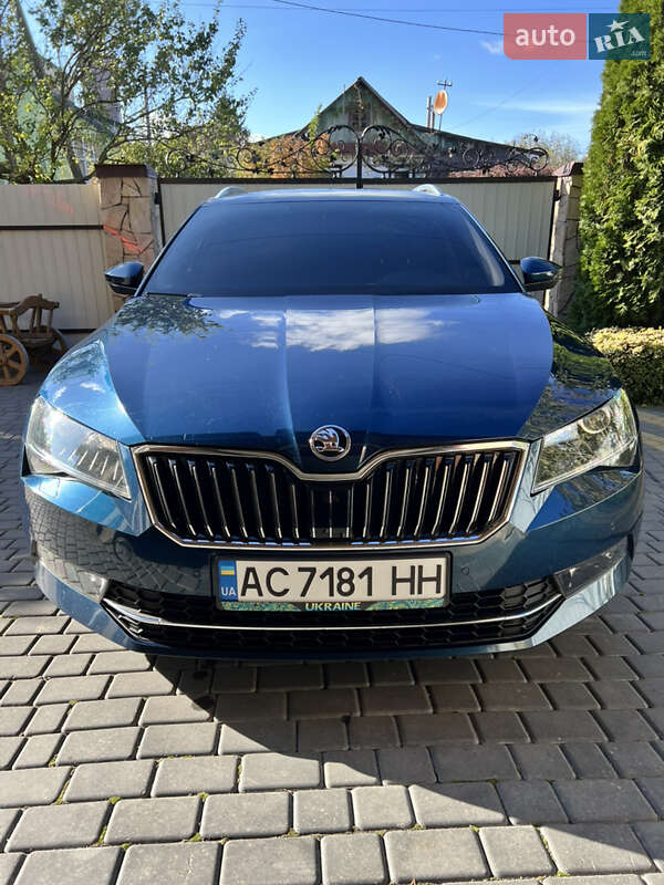 Универсал Skoda Superb 2017 в 