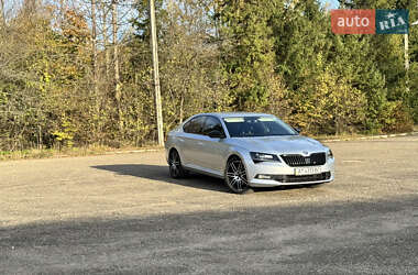 Лифтбек Skoda Superb 2017 в Долине