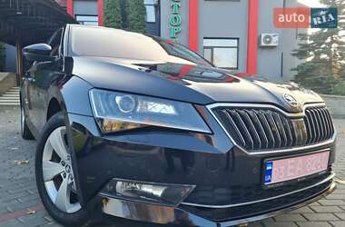 Ліфтбек Skoda Superb 2018 в 