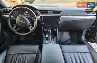 Ліфтбек Skoda Superb 2018 в 