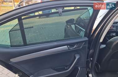Ліфтбек Skoda Superb 2018 в 