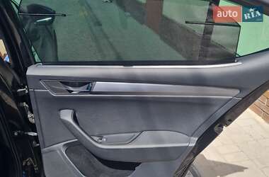 Ліфтбек Skoda Superb 2018 в 