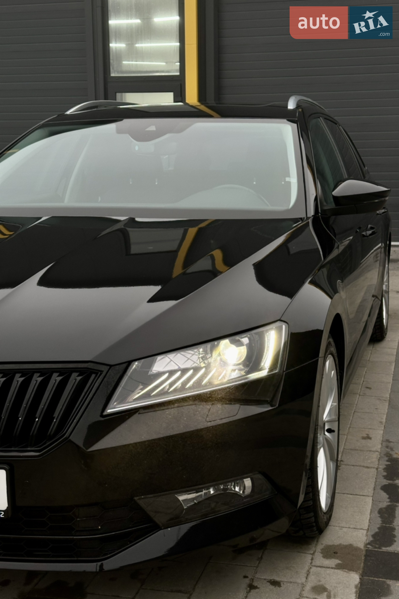 2017 Skoda Superb - мініатюра 11
