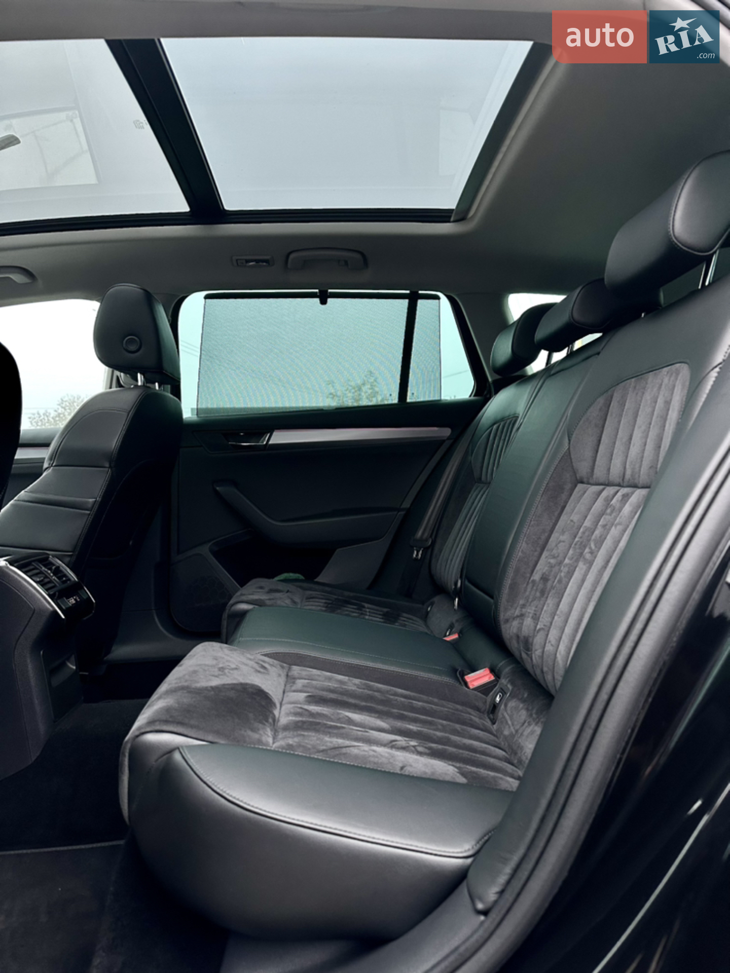 2017 Skoda Superb - мініатюра 27