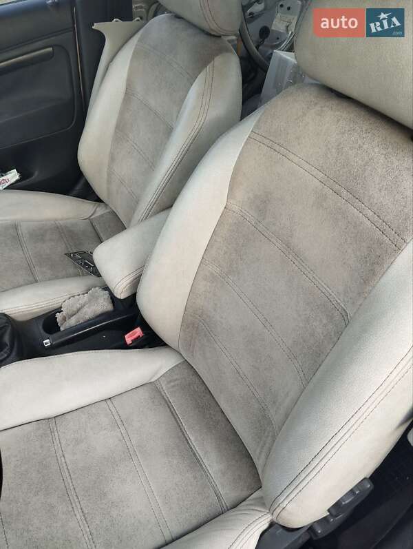 Ліфтбек Skoda Superb 2003 в Харкові