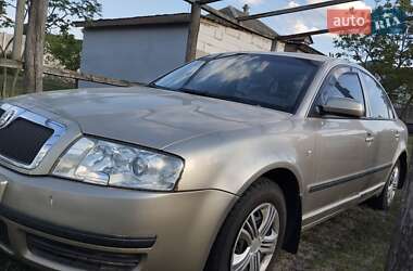 Лифтбек Skoda Superb 2003 в 