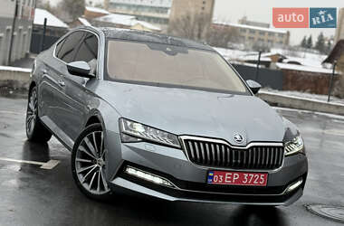 Лифтбек Skoda Superb 2020 в Виннице