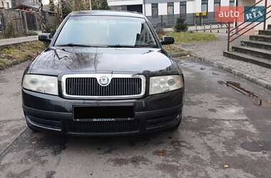 Лифтбек Skoda Superb 2002 в 
