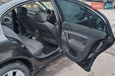 Лифтбек Skoda Superb 2002 в 
