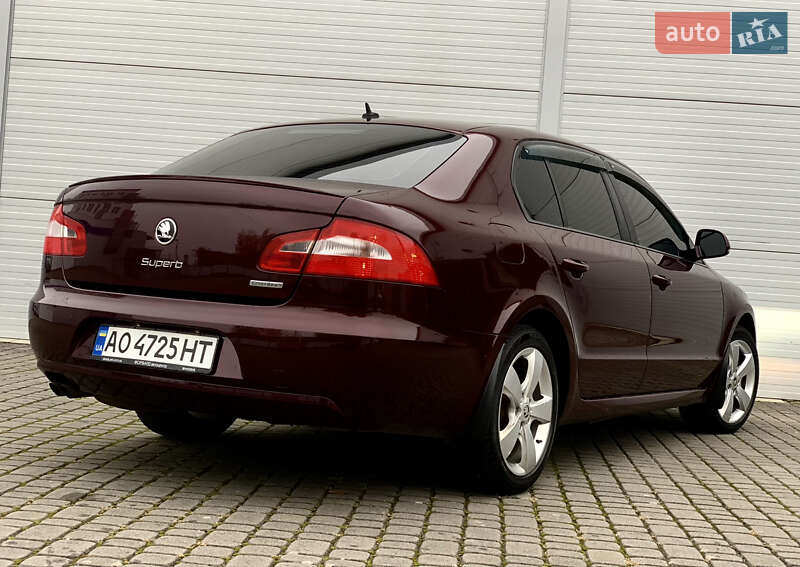 Лифтбек Skoda Superb 2012 в Мукачево