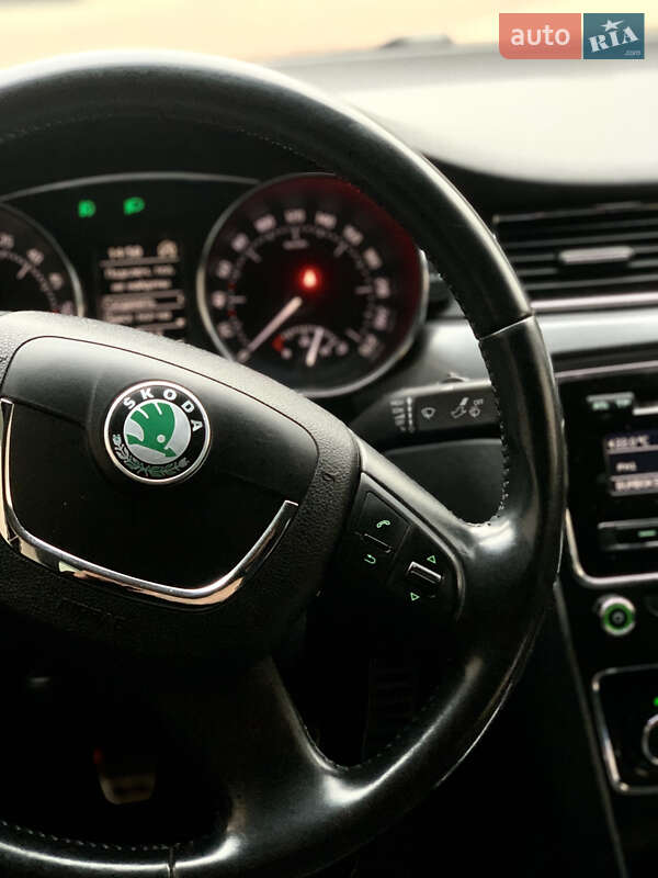 Лифтбек Skoda Superb 2012 в Мукачево