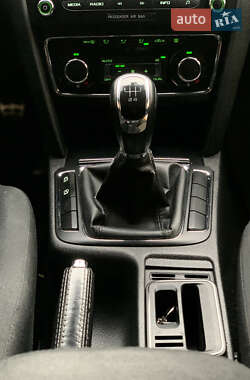 Лифтбек Skoda Superb 2012 в 