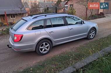 Универсал Skoda Superb 2013 в Нововолынске