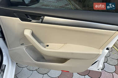 Лифтбек Skoda Superb 2017 в 