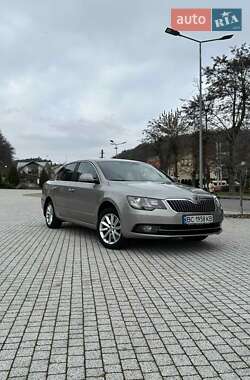 Лифтбек Skoda Superb 2014 в Львове