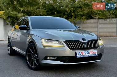 Лифтбек Skoda Superb 2017 в Киеве