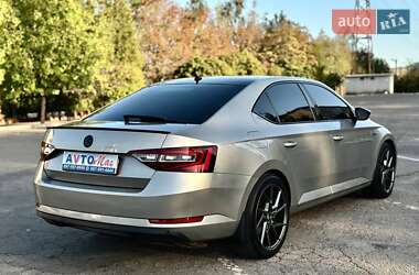 Лифтбек Skoda Superb 2017 в Киеве