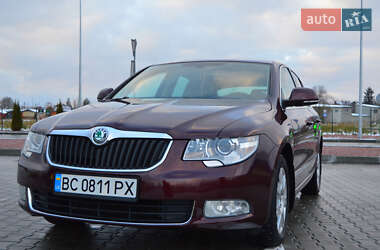 Лифтбек Skoda Superb 2010 в 