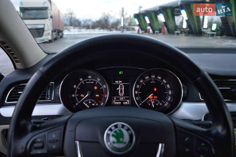 Лифтбек Skoda Superb 2010 в Стрые
