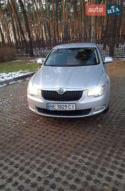 Лифтбек Skoda Superb 2012 в Киеве