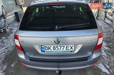 Універсал Skoda Superb 2010 в 