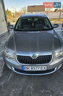 Універсал Skoda Superb 2010 в 