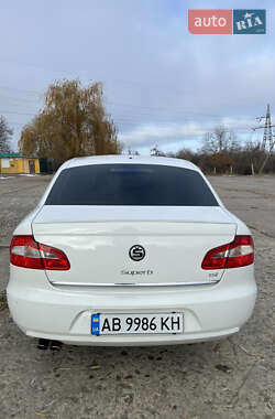 Лифтбек Skoda Superb 2011 в Ладыжине