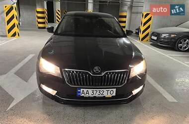 Лифтбек Skoda Superb 2018 в Киеве