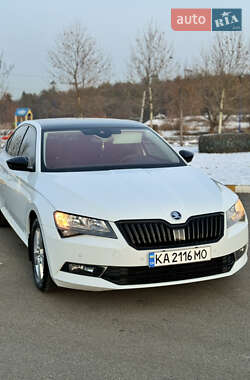 Лифтбек Skoda Superb 2017 в Киеве