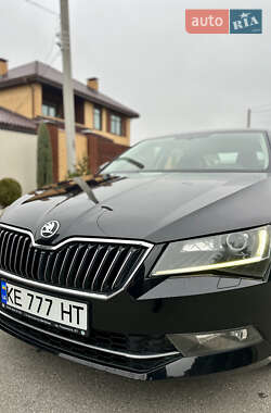 Лифтбек Skoda Superb 2016 в Днепре