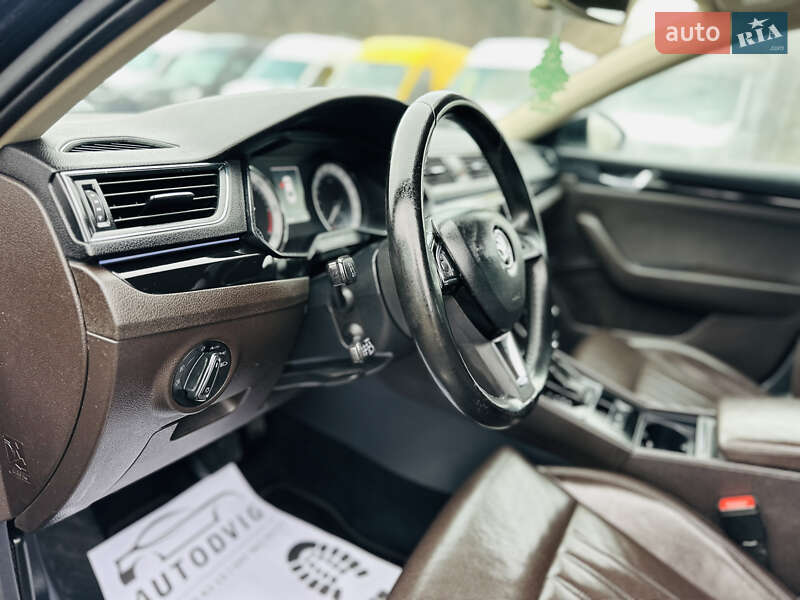 Лифтбек Skoda Superb 2017 в Иршаве