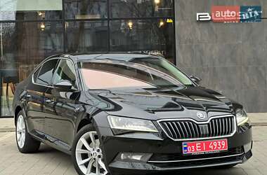 Лифтбек Skoda Superb 2016 в Ужгороде