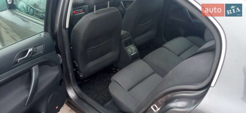 Лифтбек Skoda Superb 2002 в Ровно