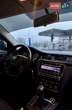 Универсал Skoda Superb 2010 в Калуше