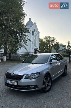 Ліфтбек Skoda Superb 2013 в Чернівцях