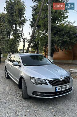 Ліфтбек Skoda Superb 2013 в Чернівцях