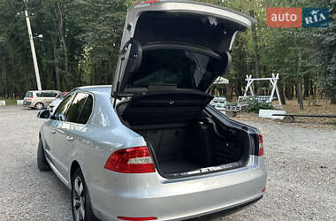 Ліфтбек Skoda Superb 2013 в Чернівцях